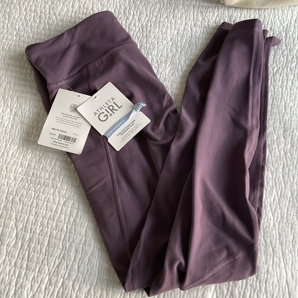 Athleta Other - NWT - Athleta Girl - Stash your treasures leggings